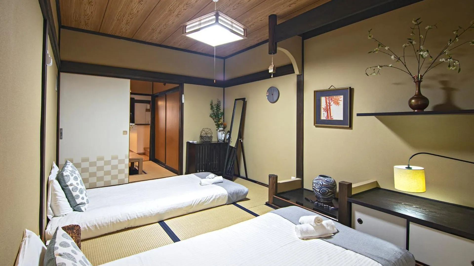 Kujōt Take Umi: Traditional Japanese House Near Station Kyoto Villa